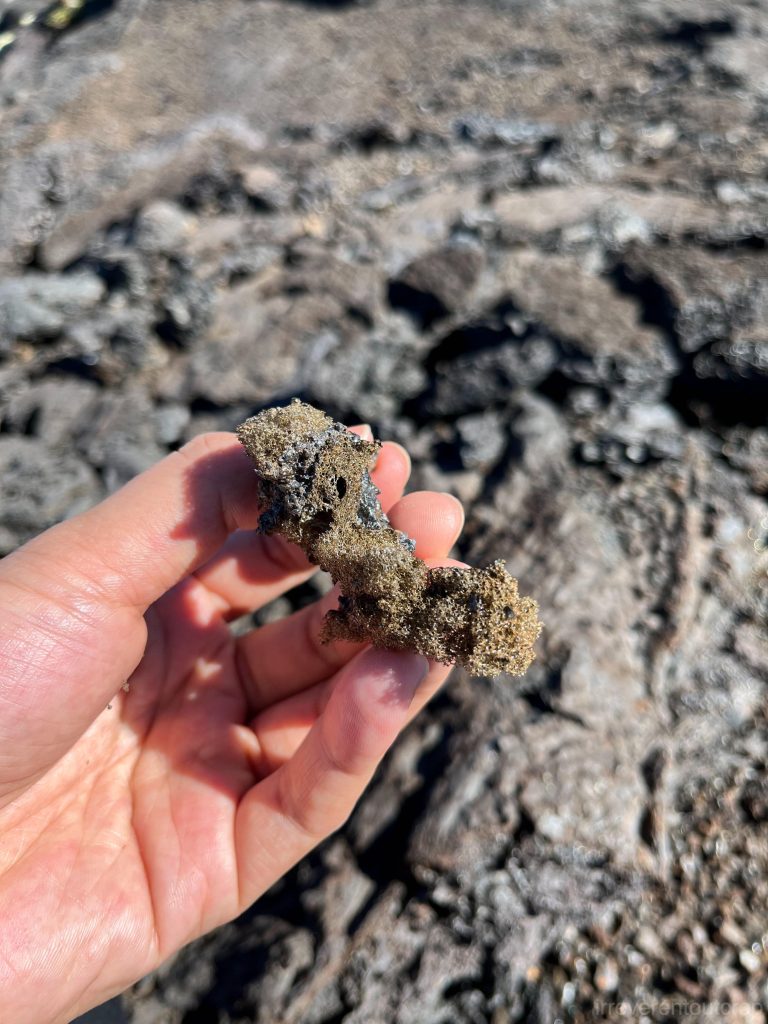 多种多样的岩浆凝固纹理